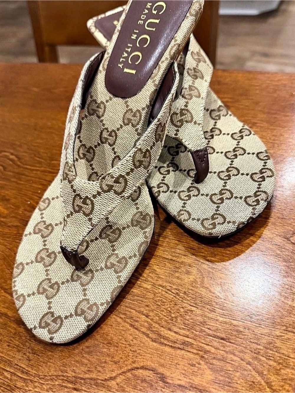 GG Canvas Thong Kitten Heel Mules Heels in Tan & Gold EU 38. Never worn.